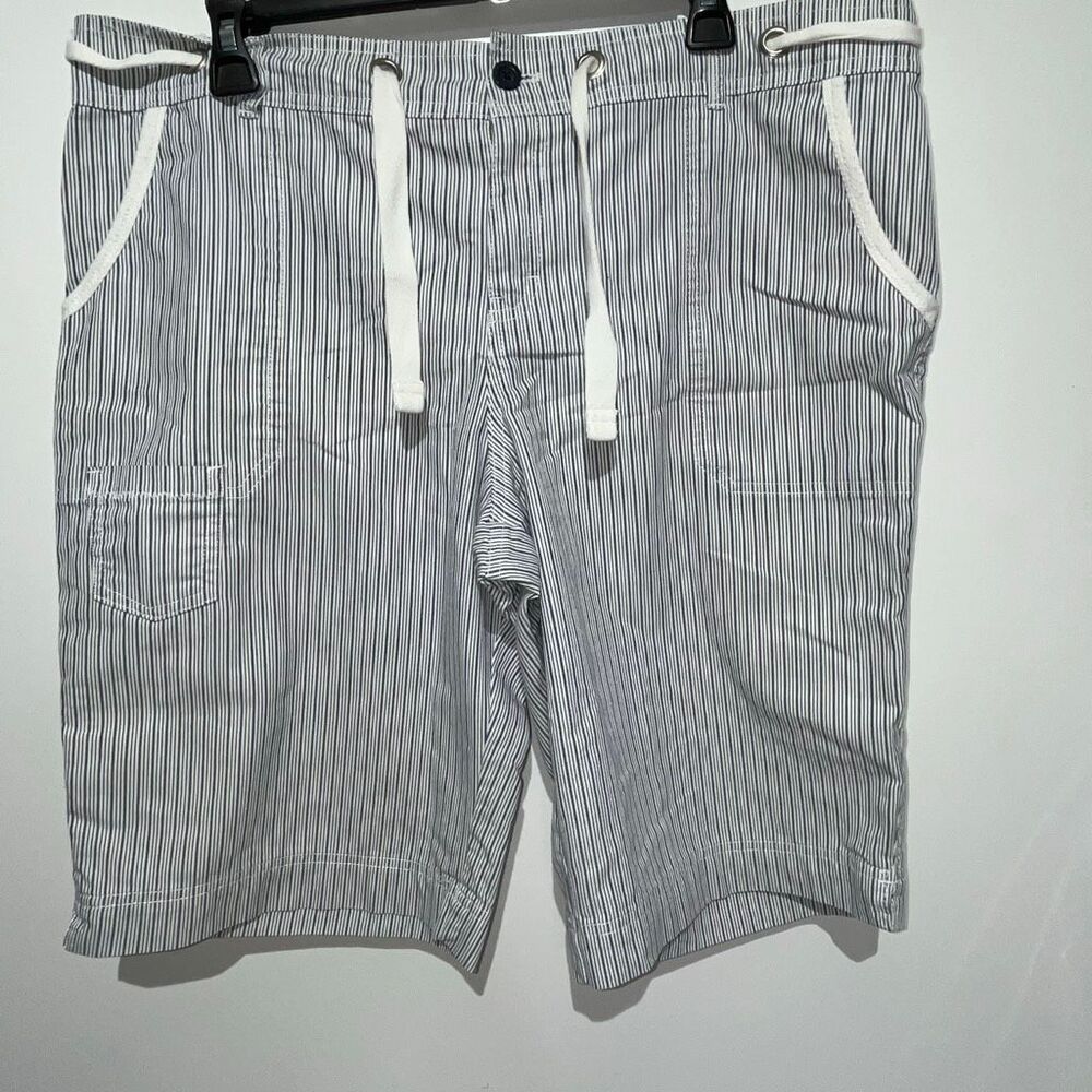 Weatherproof Women's Black White‎ Stripe Tie Waist Capri Pants Size 14
